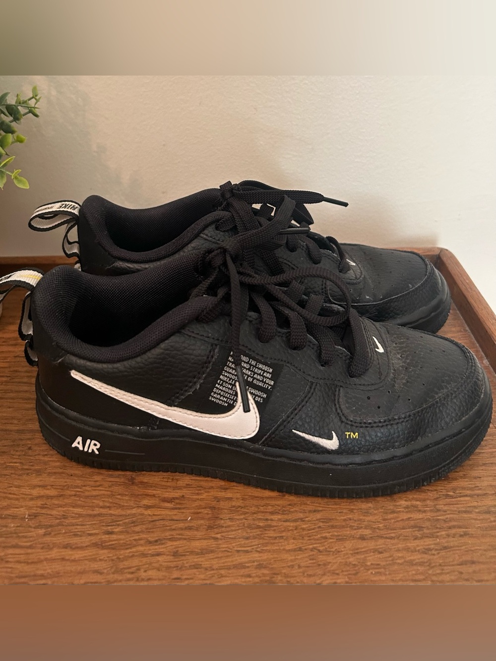 Nike Air Force 1 Low LV8 Utility Black White Youth Sneakers Size 4Y